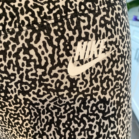 Nike Leggings - Picture 2 of 2